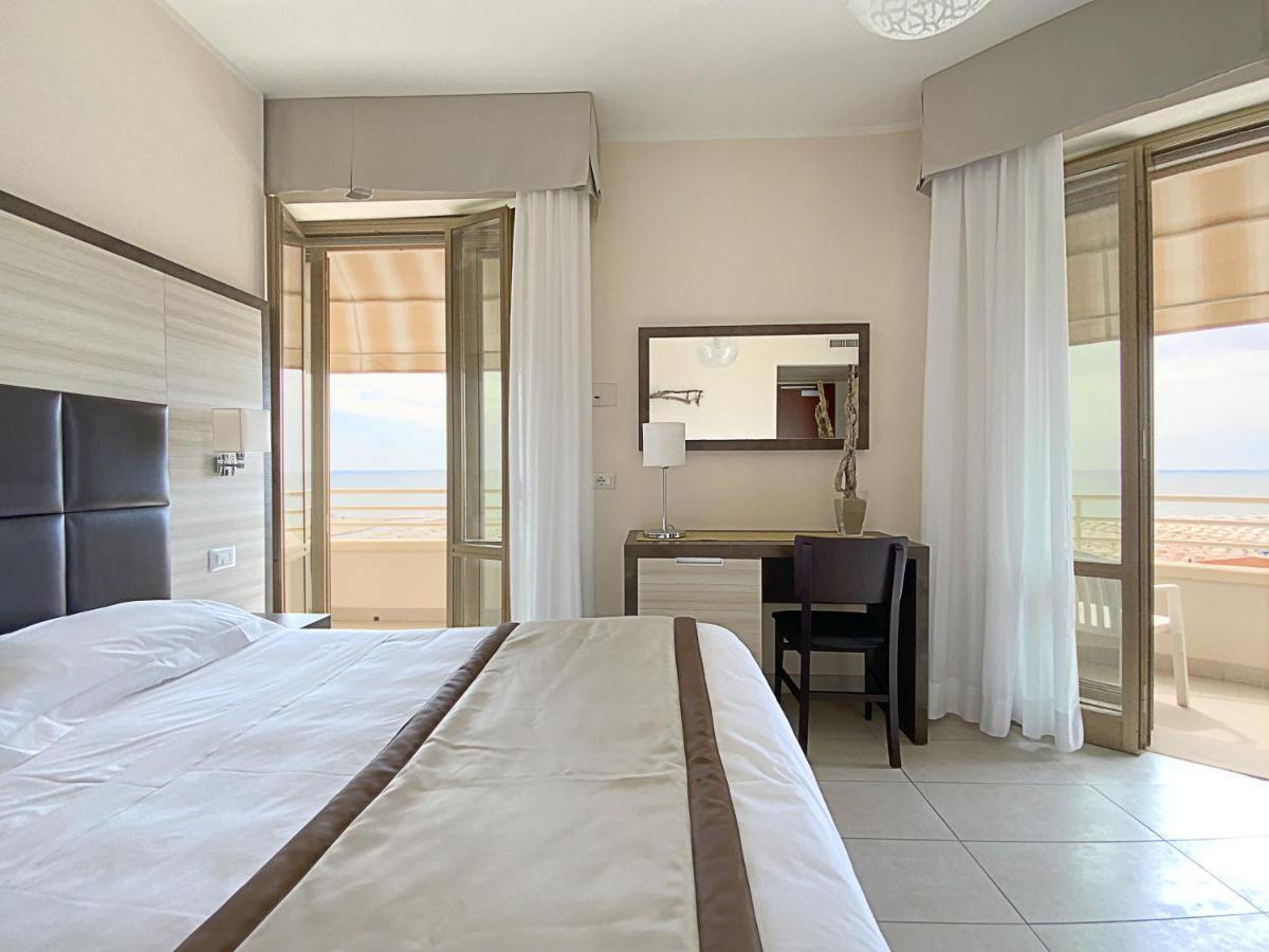 Hotel Capri&Residence Lido di Camaiore Esterno foto
