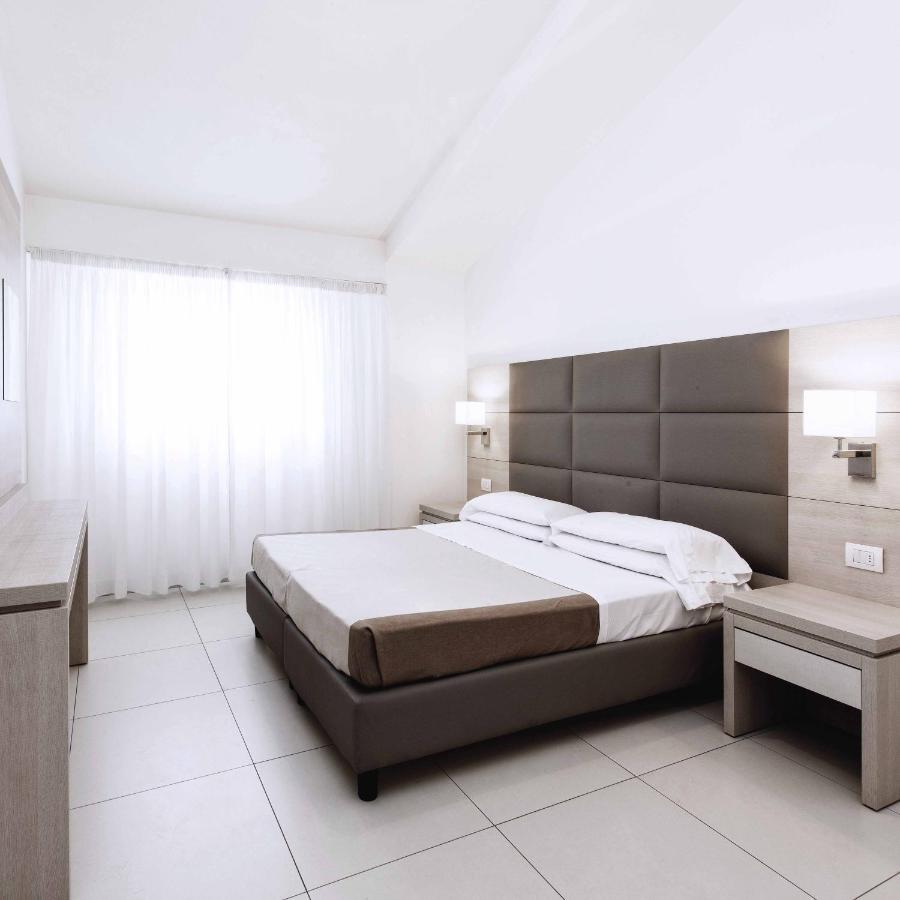 Hotel Capri&Residence Lido di Camaiore Esterno foto