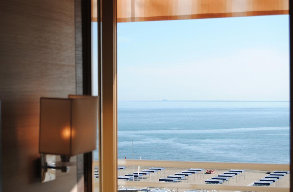 Hotel Capri&Residence Lido di Camaiore Esterno foto