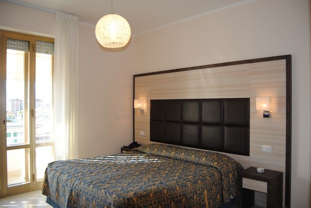Hotel Capri&Residence Lido di Camaiore Esterno foto