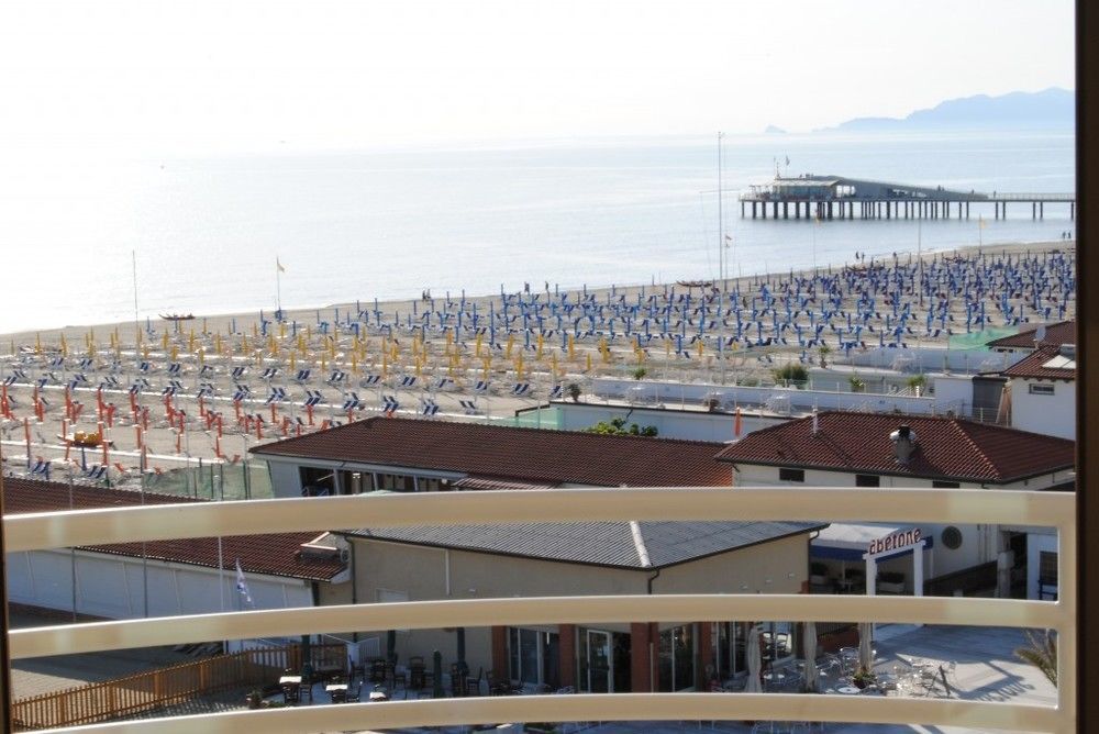 Hotel Capri&Residence Lido di Camaiore Esterno foto